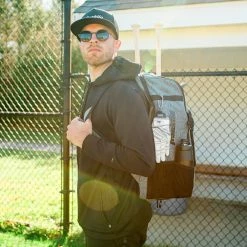 Franklin MLB Glove Aerator Youth (23575) -Clothing &Apparel Shop 30730024 Franklin MLB Glove Aerator Adulth 23576 3 1